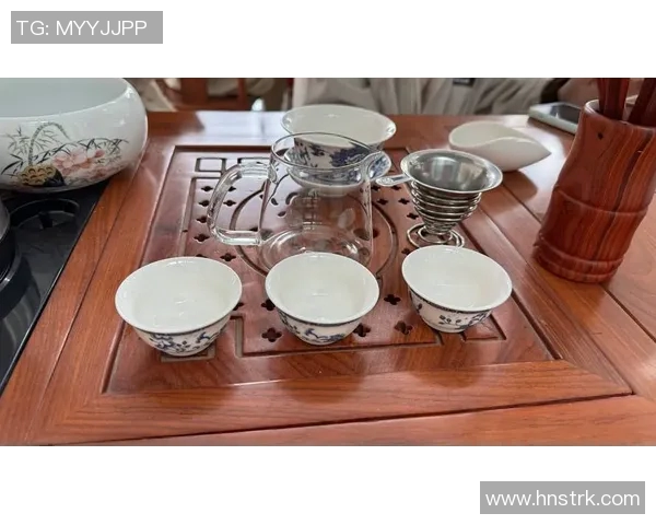 品味生活:茶具之美与茶文化的深度融合探索 品味生活:茶具之美与茶文化的深度融合探索