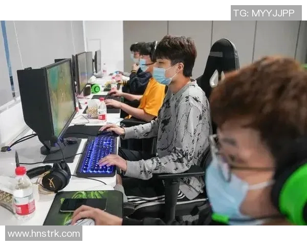 FPX战队在CSGO比赛中的经验分享与战术解析