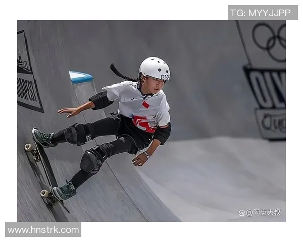 南京滑板队在滑板精英赛中的默契配合与精彩表现分析